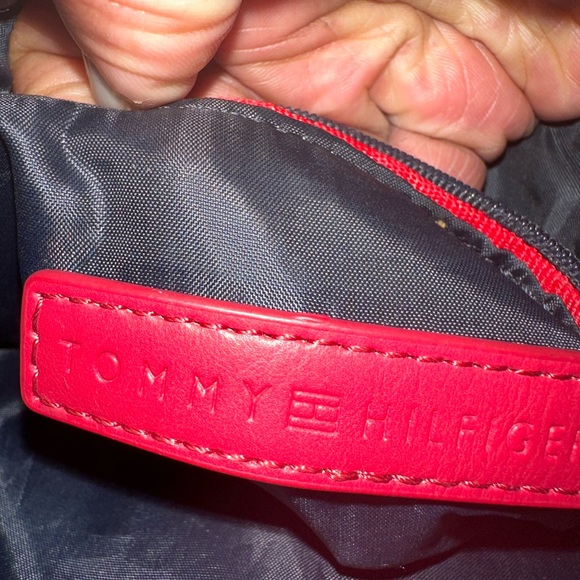 Tommy Hilfiger Small/medium crossbody handbag - Picture 5 of 6